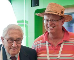 Henry Kissinger is shorter than Trefor Davies