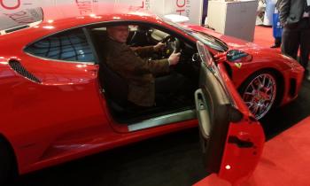 Tref sat in Ferrari